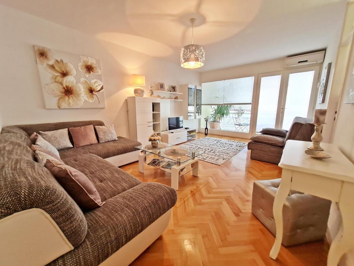 Beach Apartment Ivana 奥米什 外观 照片
