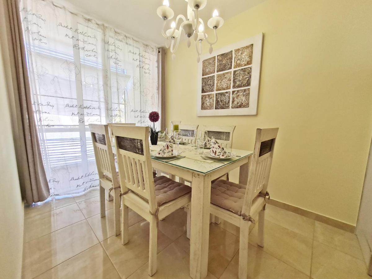 Beach Apartment Ivana 奥米什 外观 照片