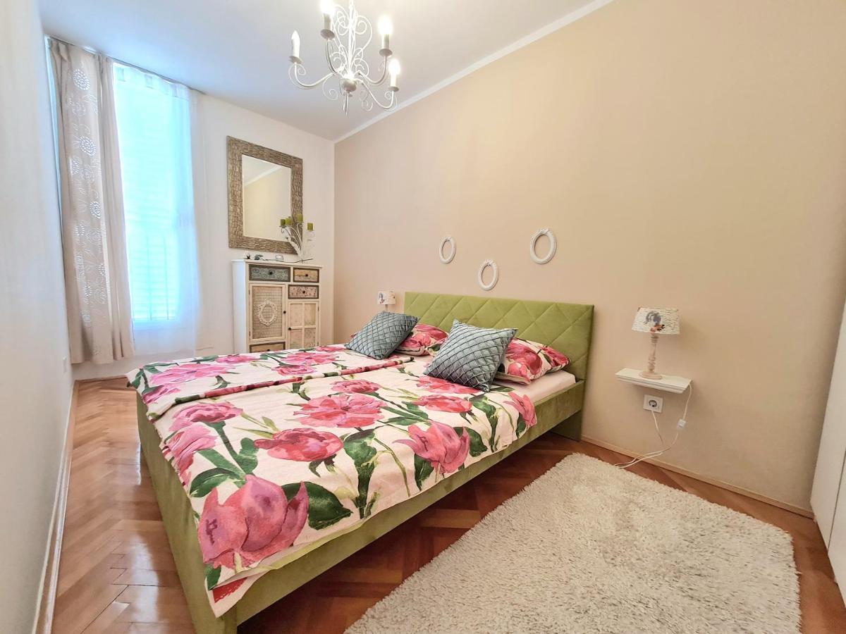 Beach Apartment Ivana 奥米什 外观 照片